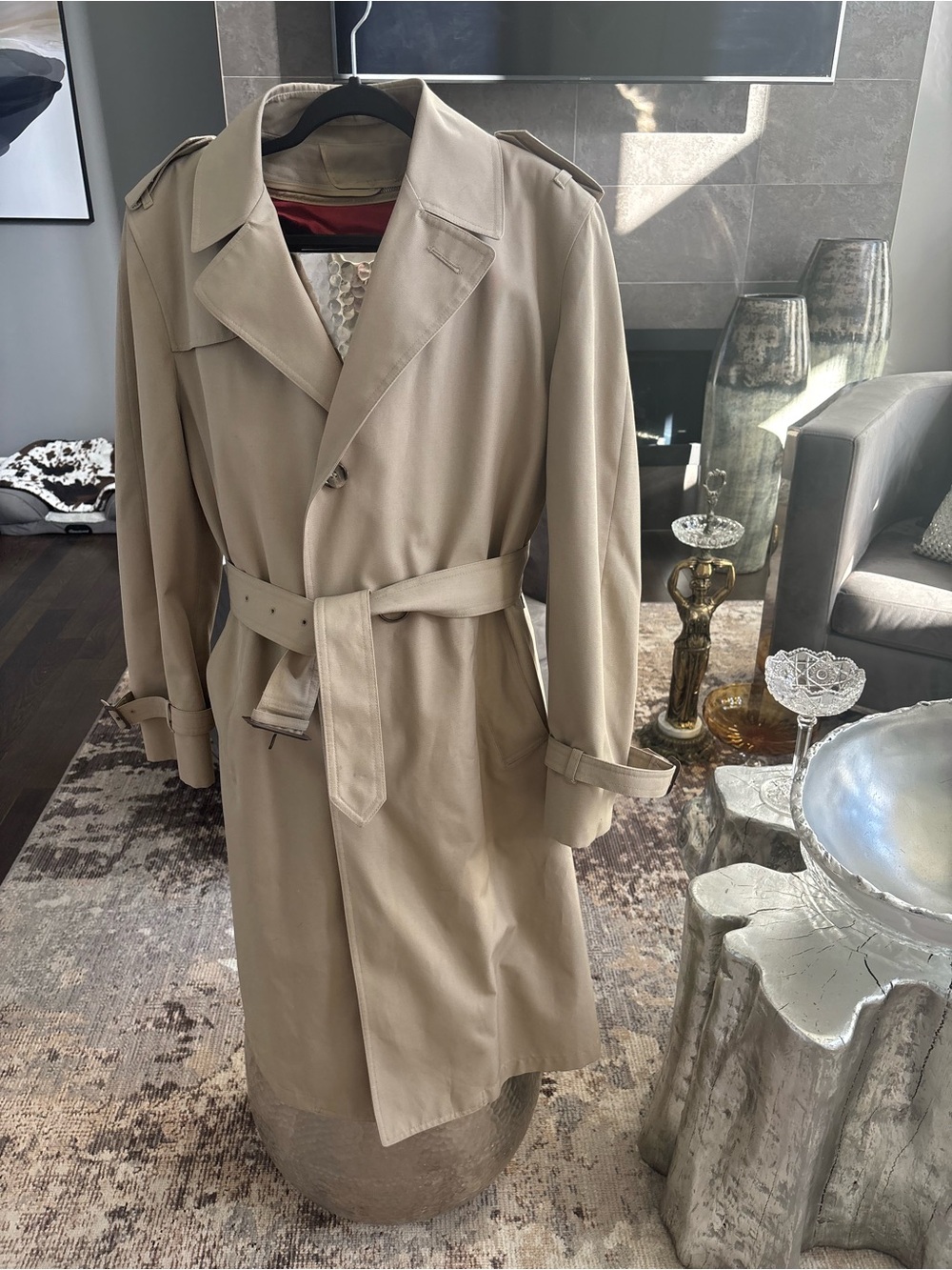 London Fog Tan Men's Trench Raincoat with Belt size 38 vintage zip lining